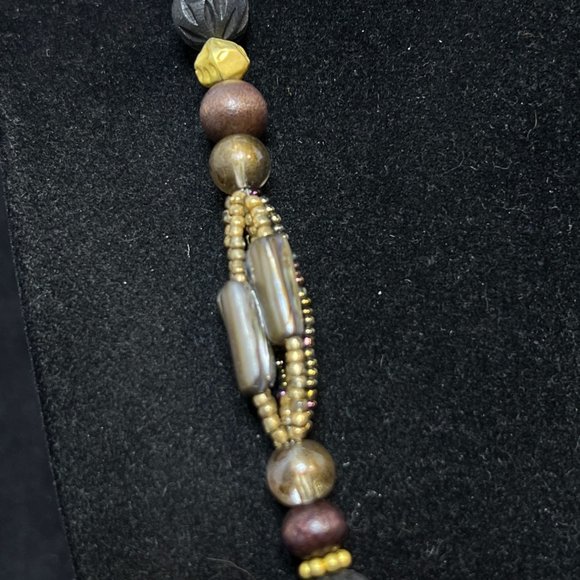 Cold Water Creek Gold Tone Abalone Shell Pendant Necklace (4119) - Picture 2 of 6